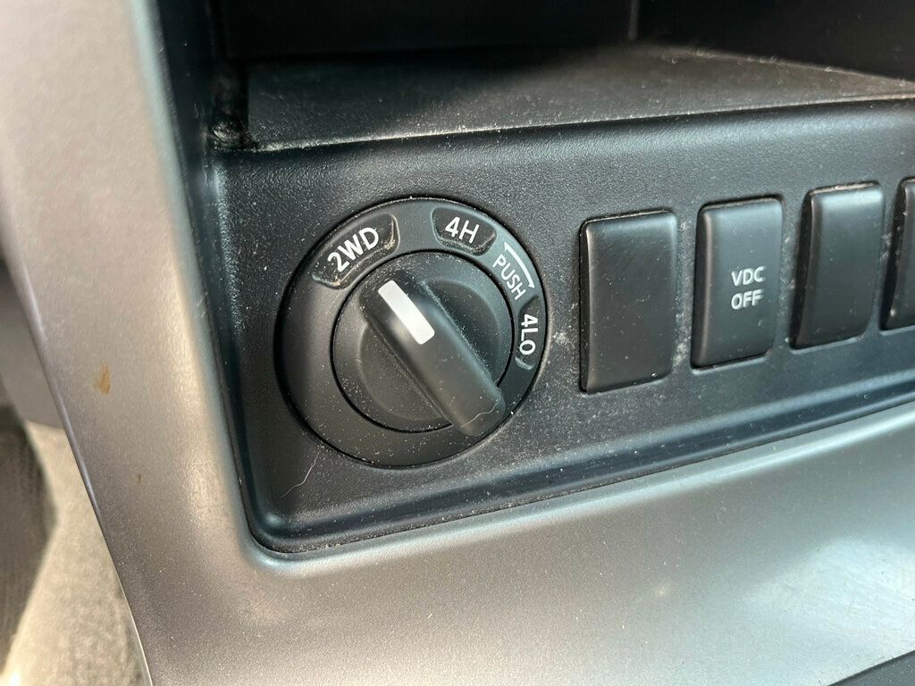 2009 Nissan Pathfinder S - 23001270 - 43