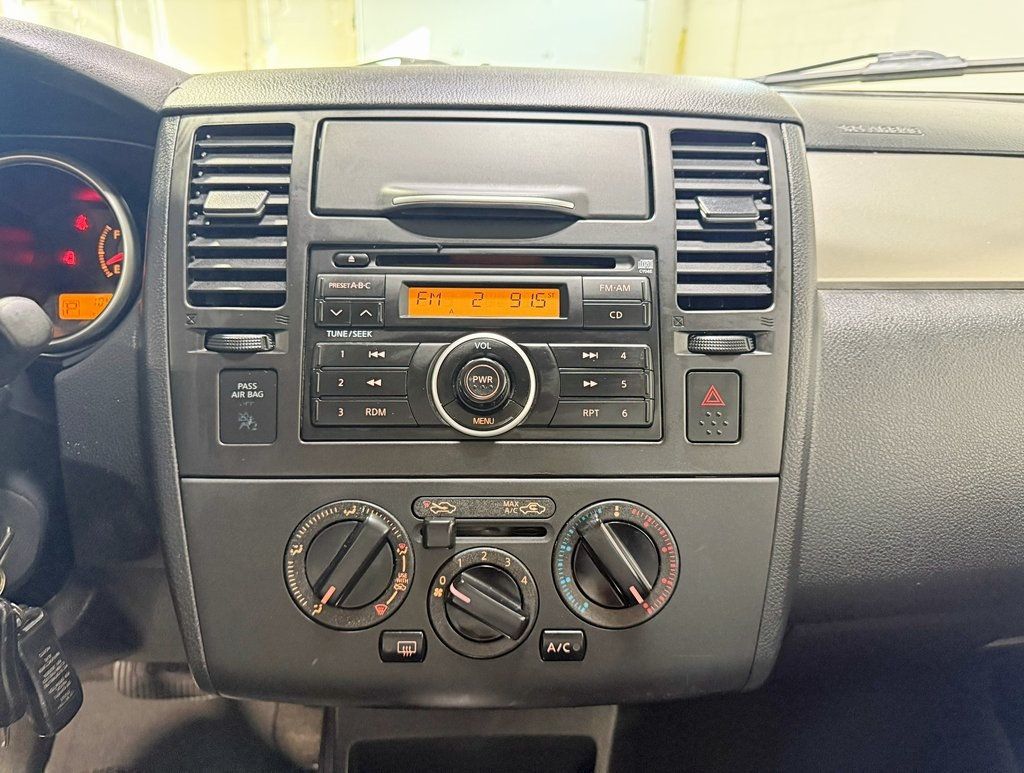 2009 Nissan Versa 5dr Hatchback I4 Automatic 1.8 S - 22944486 - 13