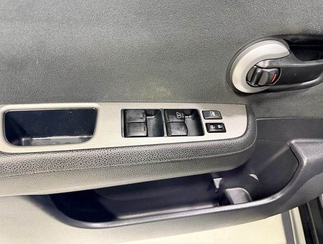 2009 Nissan Versa 5dr Hatchback I4 Automatic 1.8 S - 22944486 - 21