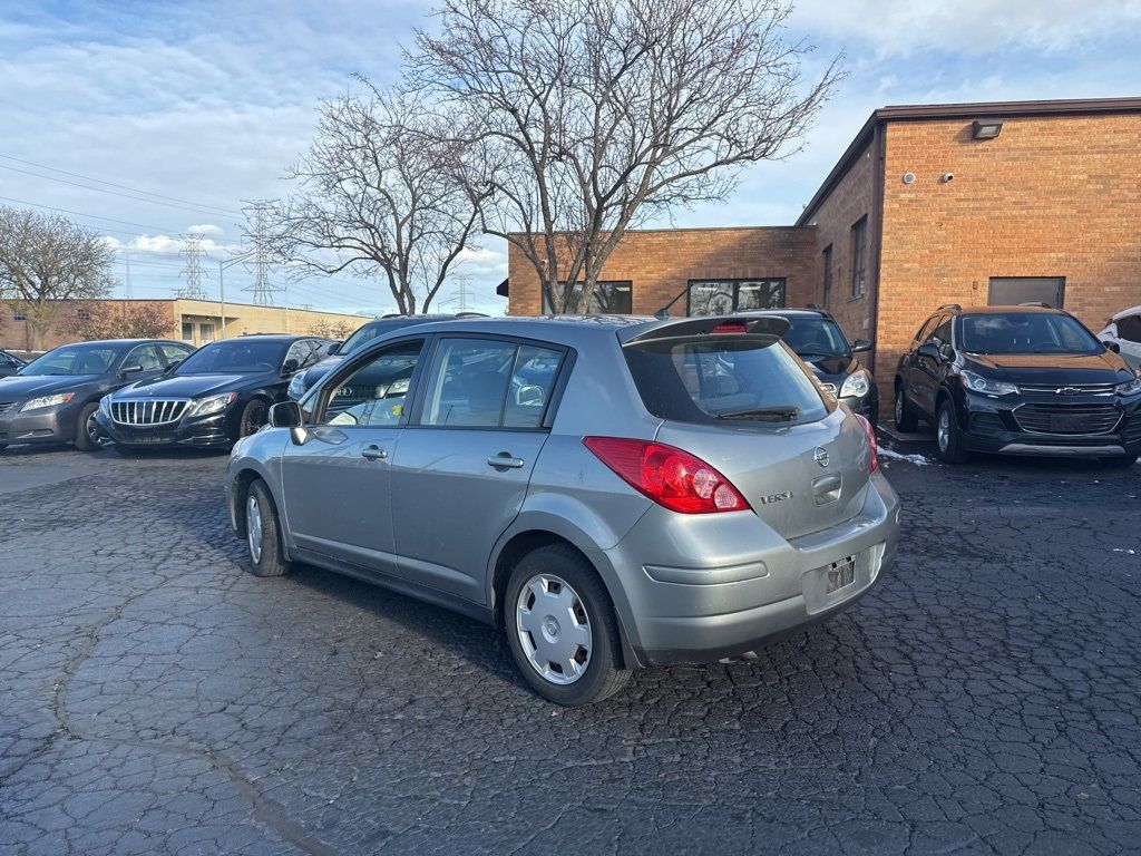 2009 Nissan Versa 5dr Hatchback I4 Automatic 1.8 S - 22944486 - 2