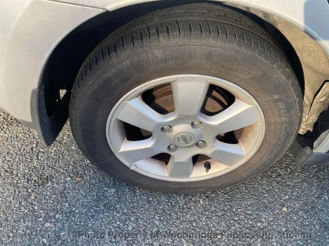 2009 Nissan Versa 5dr Hatchback I4 CVT 1.8 SL FE+ - 22963688 - 13