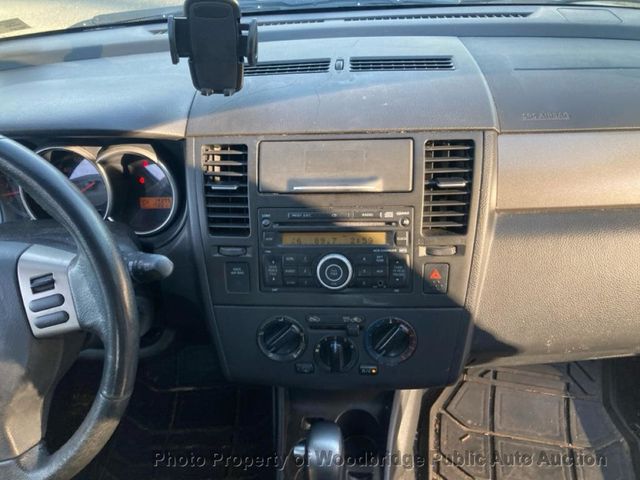 2009 Nissan Versa 5dr Hatchback I4 CVT 1.8 SL FE+ - 22963688 - 6