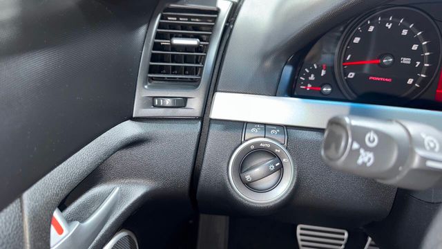 2009 Pontiac G8 4dr Sedan GT - 22917718 - 57