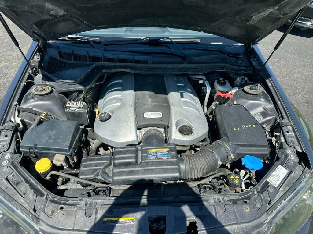 2009 Pontiac G8 4dr Sedan GT - 23017182 - 16