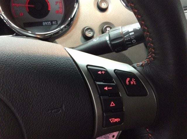 2009 Pontiac Solstice Convertible photo 16
