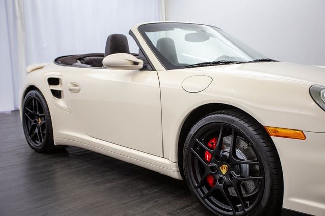 2009 Porsche 911 2dr Cabriolet Turbo - 22636193 - 29