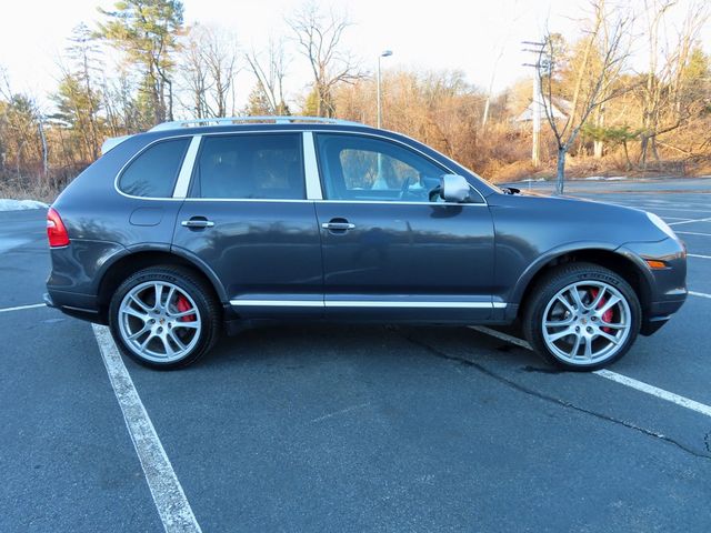 2009 Porsche Cayenne AWD 4dr Turbo S - 22994770 - 17