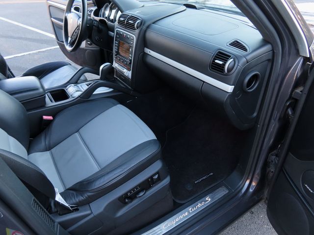 2009 Porsche Cayenne AWD 4dr Turbo S - 22994770 - 25