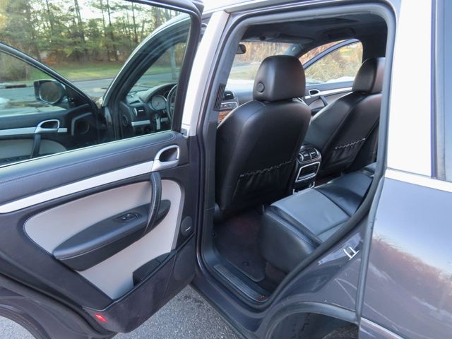 2009 Porsche Cayenne AWD 4dr Turbo S - 22994770 - 30