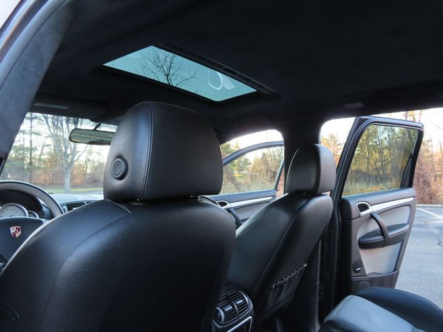 2009 Porsche Cayenne AWD 4dr Turbo S - 22994770 - 33