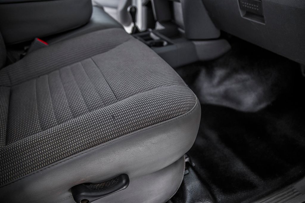 2009 Ram Ram 3500 9' CONTRACTOR DUMP * 4X4 * 6.7 CUMMINS * NEW TIRES * NEW EGR - 15314621 - 32