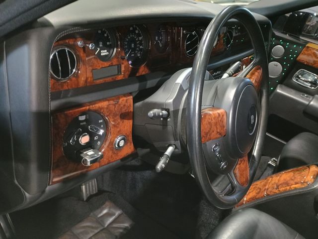 2009 Rolls-Royce Phantom 4dr Sedan Clean Carfax - 23040881 - 17
