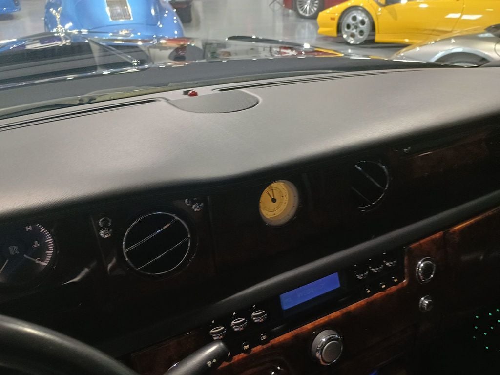 2009 Rolls-Royce Phantom 4dr Sedan Clean Carfax - 23040881 - 24