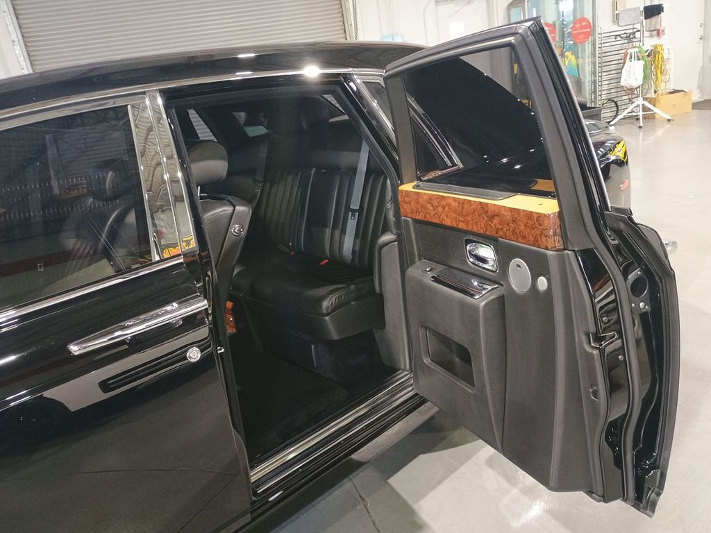 2009 Rolls-Royce Phantom 4dr Sedan Clean Carfax - 23040881 - 31