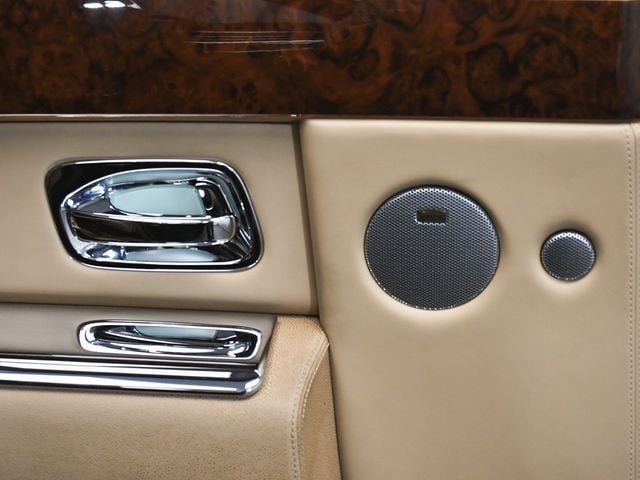 2009 Rolls-Royce Phantom Base - 22889545 - 13