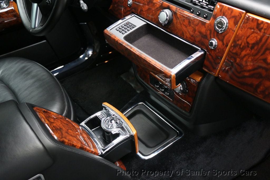 2009 Rolls-Royce Phantom Coupe 2dr Coupe - 23063530 - 33