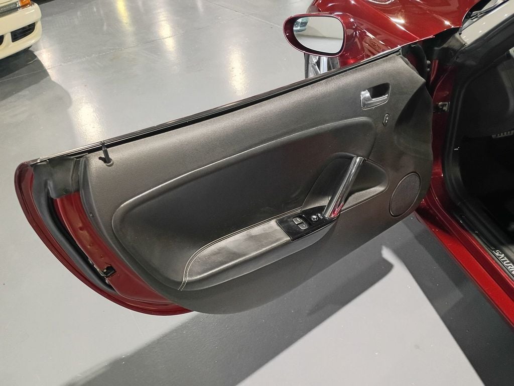 2009 Saturn Sky 2dr Convertible Red Line Florida Car - 23098683 - 15