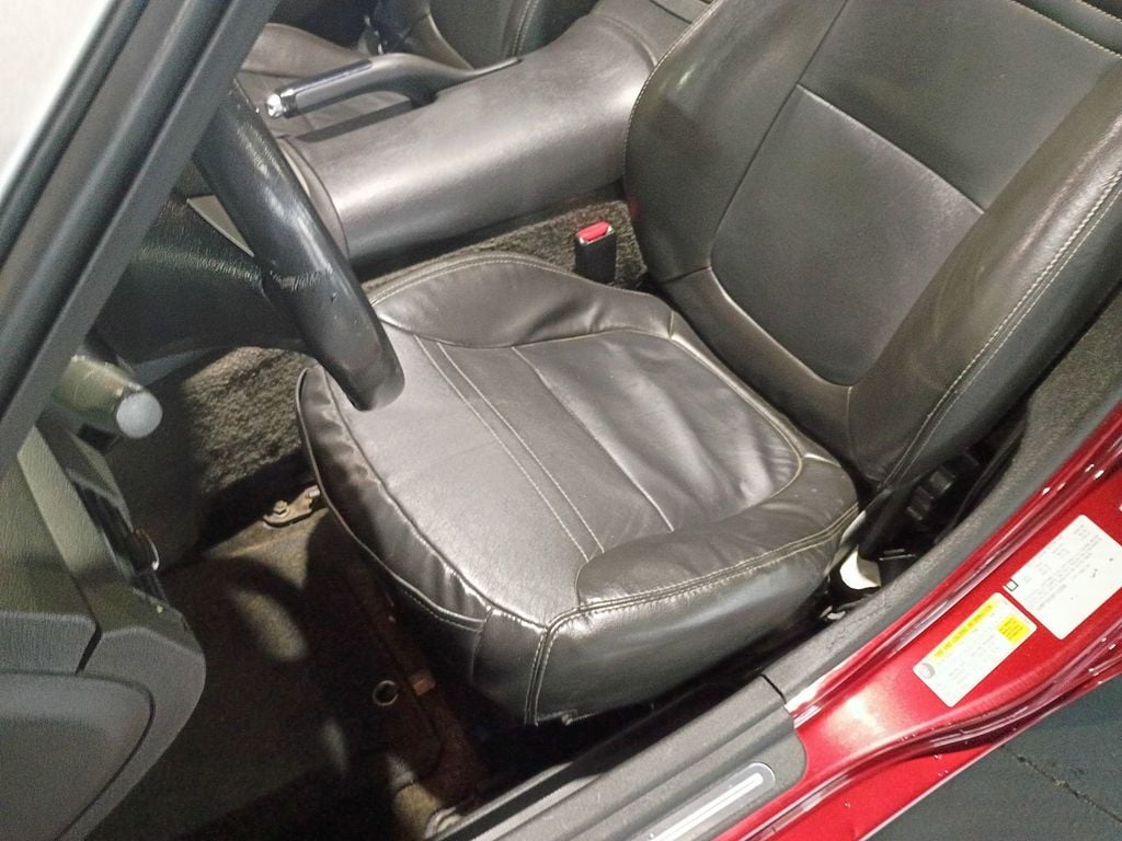 2009 Saturn Sky 2dr Convertible Red Line Florida Car - 23098683 - 18