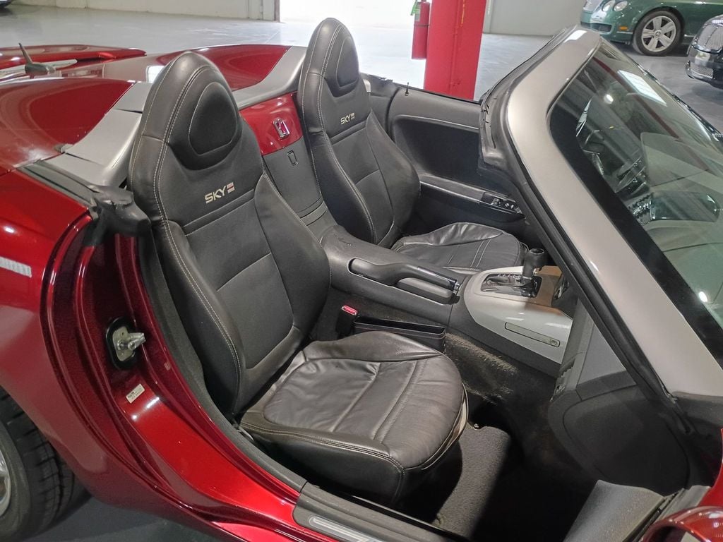 2009 Saturn Sky 2dr Convertible Red Line Florida Car - 23098683 - 30