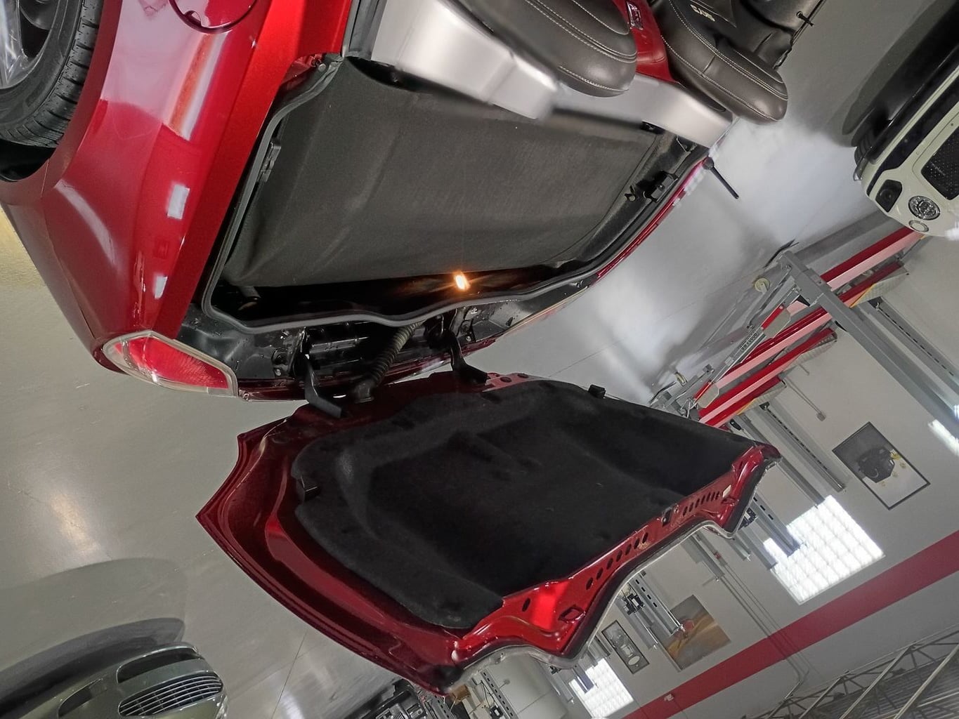 2009 Saturn Sky 2dr Convertible Red Line Florida Car - 23098683 - 39