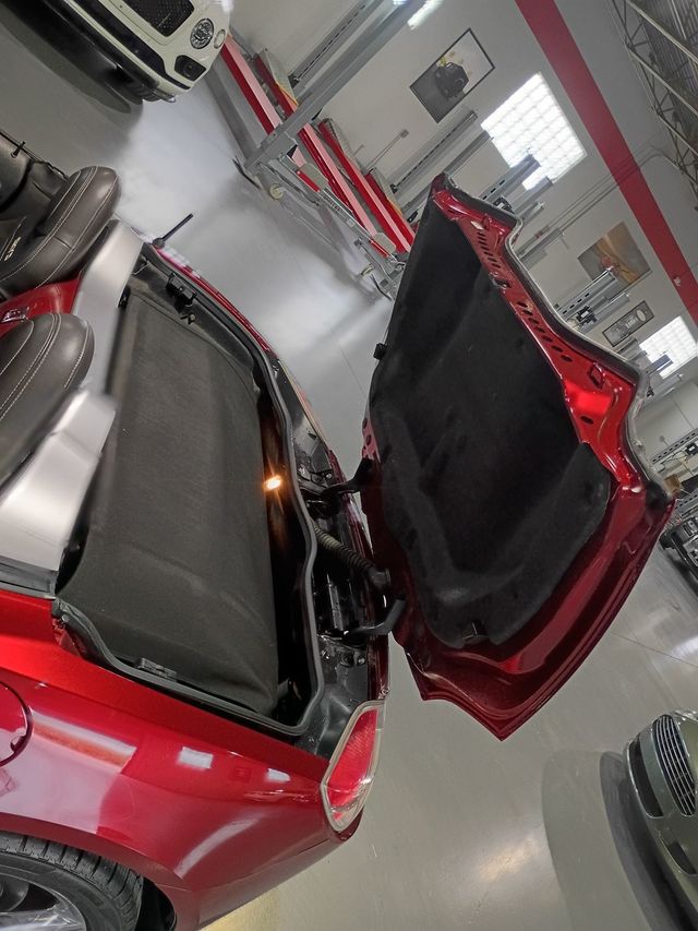 2009 Saturn Sky 2dr Convertible Red Line Florida Car - 23098683 - 39