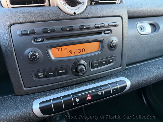 2009 smart Fortwo Pure Coupe - 22916623 - 25