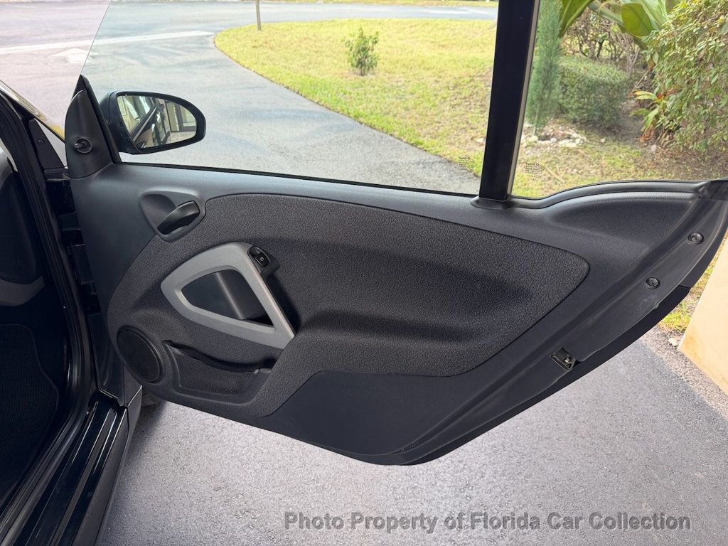 2009 smart Fortwo Pure Coupe - 22916623 - 51