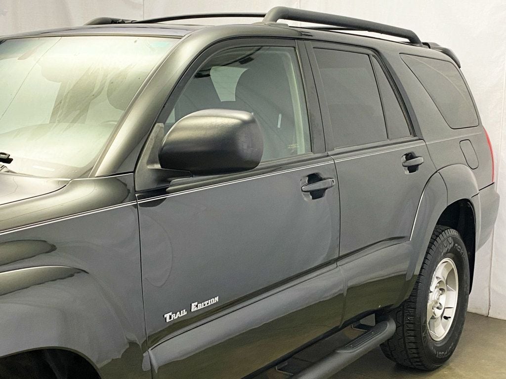 2009 Toyota 4Runner 4WD V6 Sport photo 2