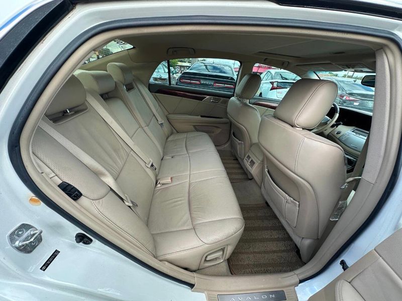 2009 Toyota Avalon 4dr Sedan Limited - 22912349 - 21