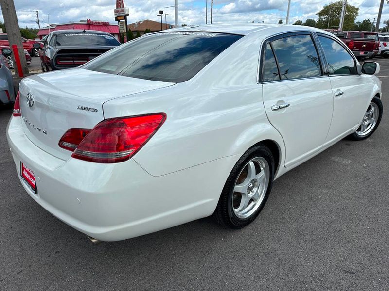 2009 Toyota Avalon 4dr Sedan Limited - 22912349 - 8