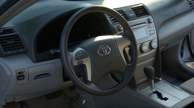2009 Toyota Camry 3 MONTH WARRANTY , JUST SERVICED , VERY CLEAN INSIDE AND OUT  - 23059837 - 11