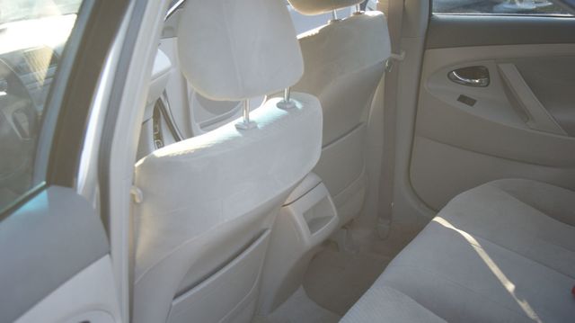 2009 Toyota Camry 3 MONTH WARRANTY , JUST SERVICED , VERY CLEAN INSIDE AND OUT  - 23059837 - 13