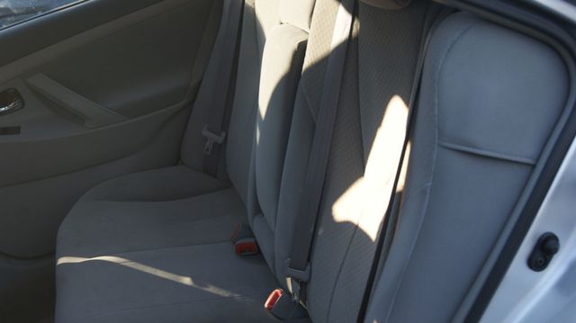 2009 Toyota Camry 3 MONTH WARRANTY , JUST SERVICED , VERY CLEAN INSIDE AND OUT  - 23059837 - 14