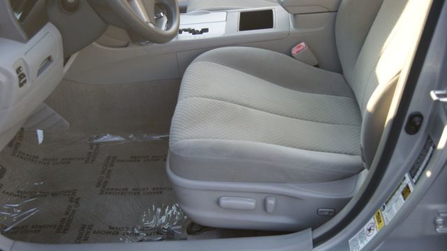 2009 Toyota Camry 3 MONTH WARRANTY , JUST SERVICED , VERY CLEAN INSIDE AND OUT  - 23059837 - 8