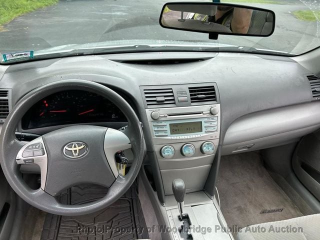 2009 Toyota Camry 4dr Sedan I4 Automatic LE - 23033248 - 4