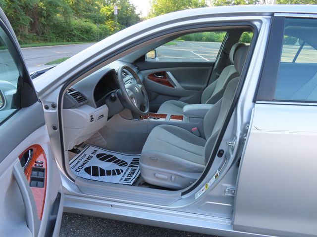 2009 Toyota Camry 4dr Sedan I4 Automatic LE - 23053587 - 19