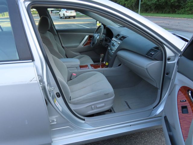 2009 Toyota Camry 4dr Sedan I4 Automatic LE - 23053587 - 22