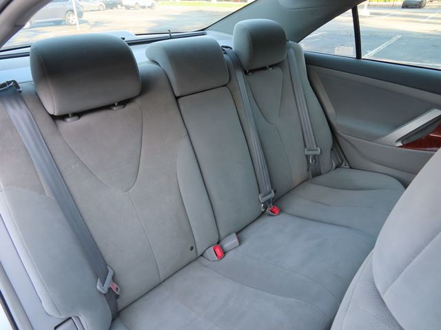 2009 Toyota Camry 4dr Sedan I4 Automatic LE - 23053587 - 26
