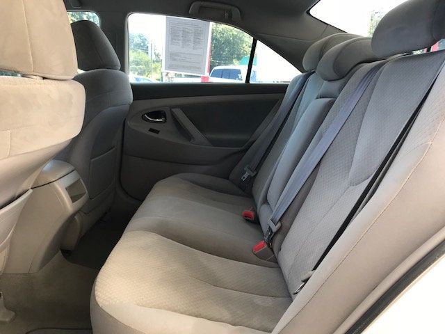 2009 Toyota Camry 4dr Sedan I4 Automatic LE - 18111079 - 12