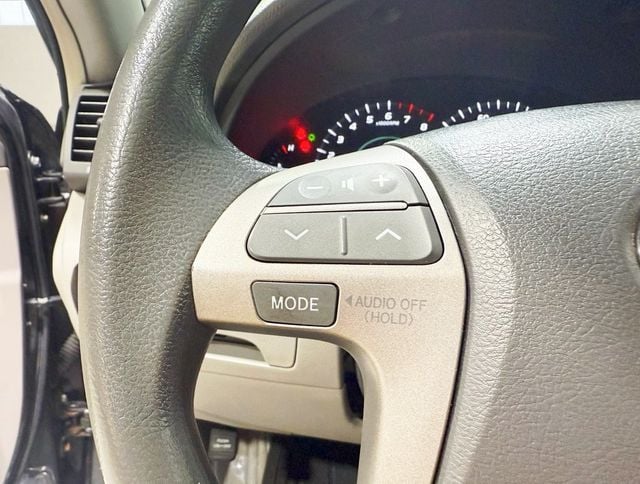 2009 Toyota Camry 4dr Sedan I4 Automatic LE - 22925663 - 10