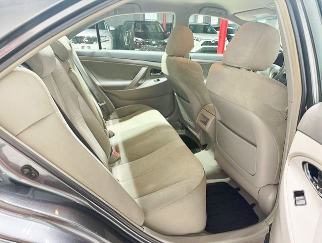 2009 Toyota Camry 4dr Sedan I4 Automatic LE - 22925663 - 23