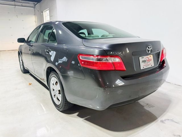 2009 Toyota Camry 4dr Sedan I4 Automatic LE - 22925663 - 4