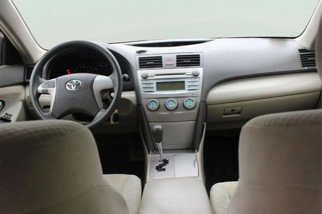 2009 Toyota Camry 4dr Sedan I4 Automatic LE - 22983746 - 6