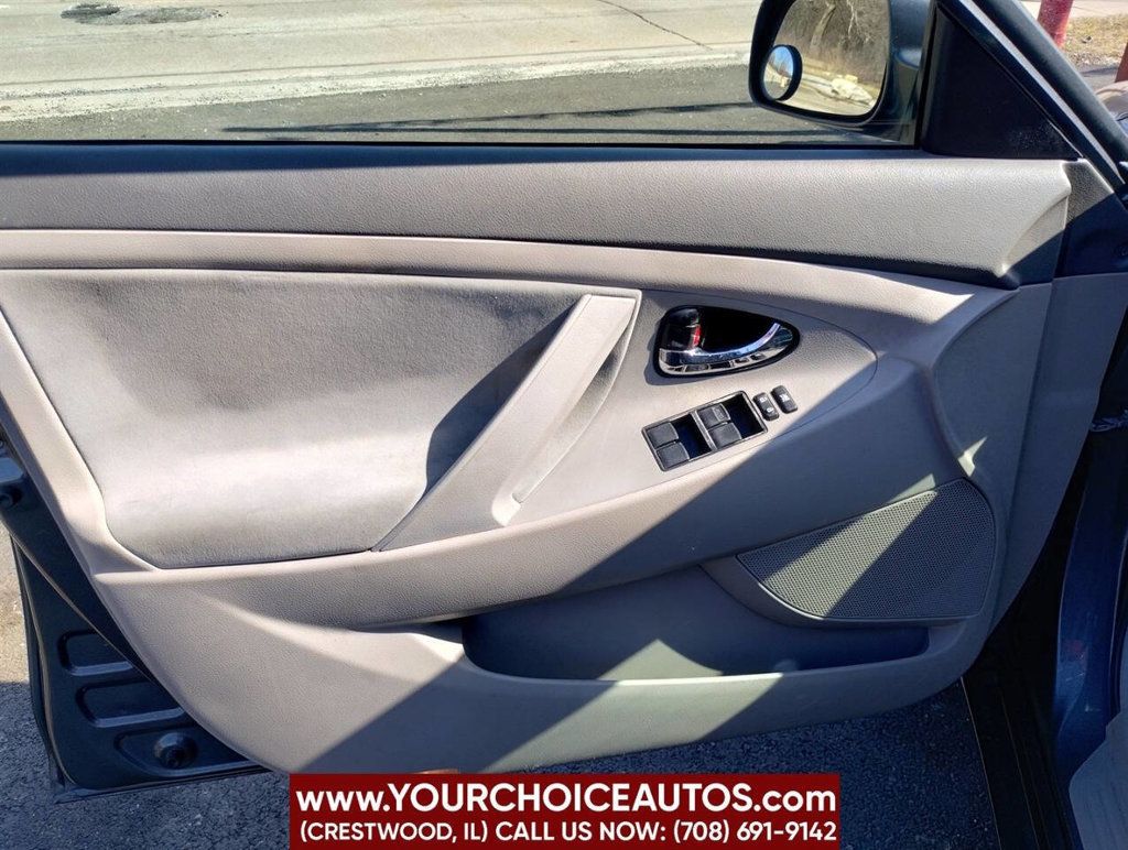 2009 Toyota Camry 4dr Sedan I4 Automatic LE - 22797277 - 9