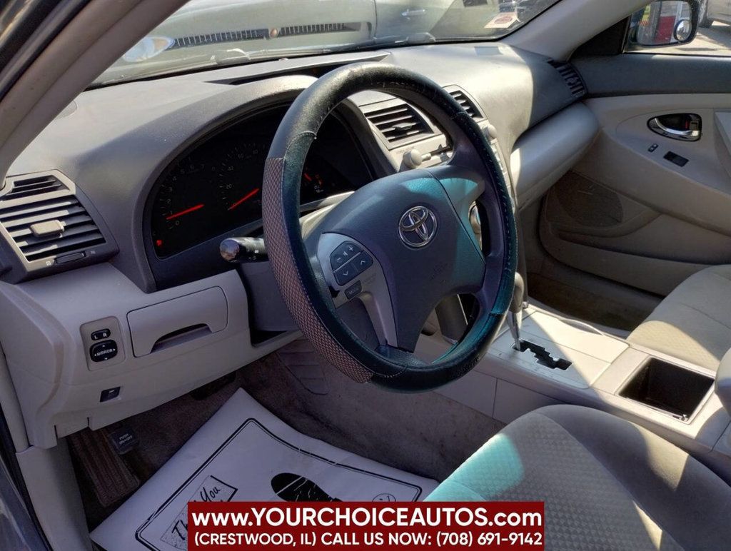 2009 Toyota Camry 4dr Sedan I4 Automatic LE - 22797277 - 11