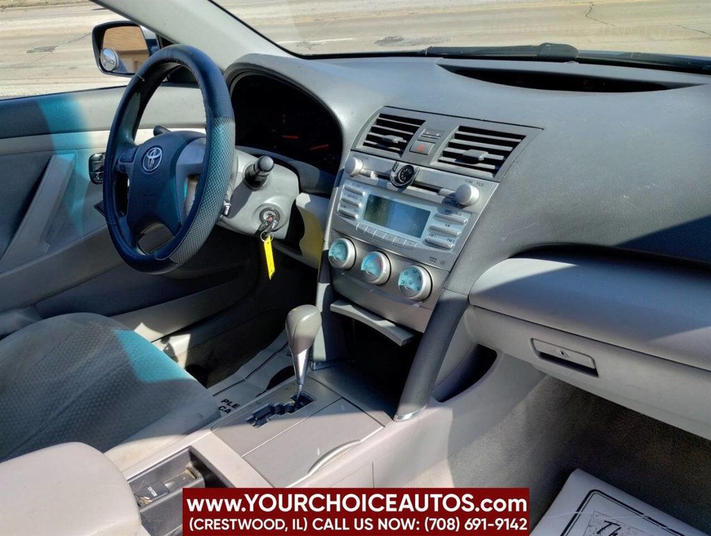 2009 Toyota Camry 4dr Sedan I4 Automatic LE - 22797277 - 19