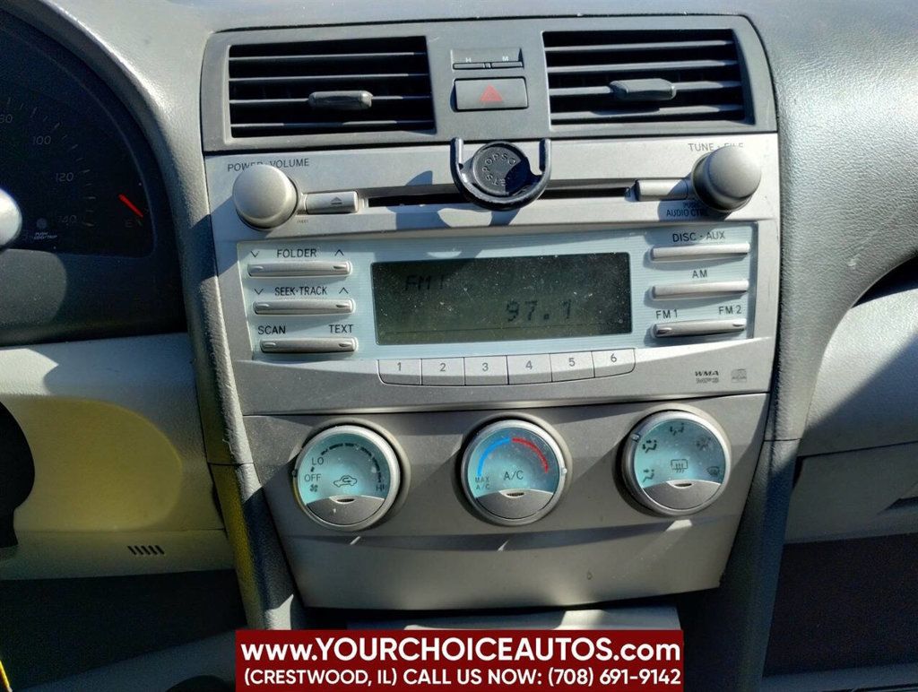 2009 Toyota Camry 4dr Sedan I4 Automatic LE - 22797277 - 21