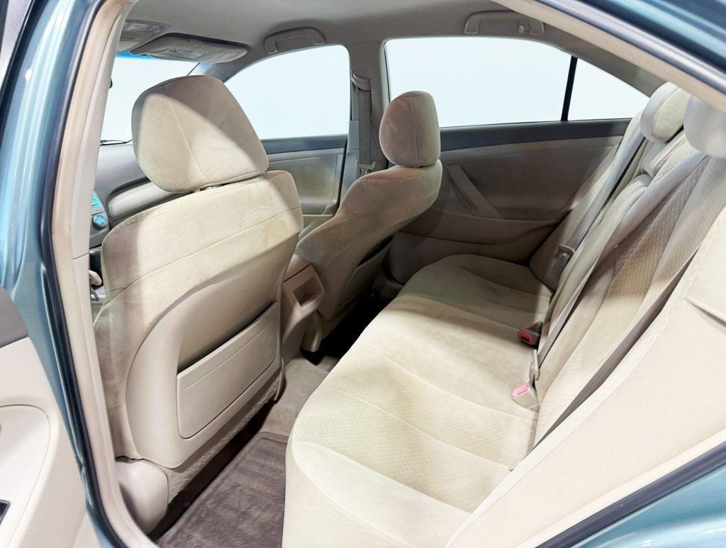 2009 Toyota Camry 4dr Sedan I4 Automatic SE - 22909364 - 22