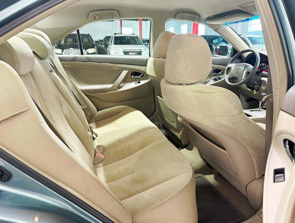 2009 Toyota Camry 4dr Sedan I4 Automatic SE - 22909364 - 25