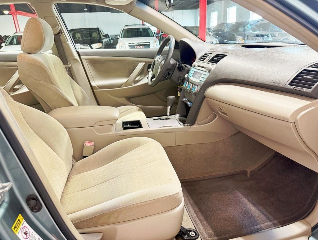 2009 Toyota Camry 4dr Sedan I4 Automatic SE - 22909364 - 27